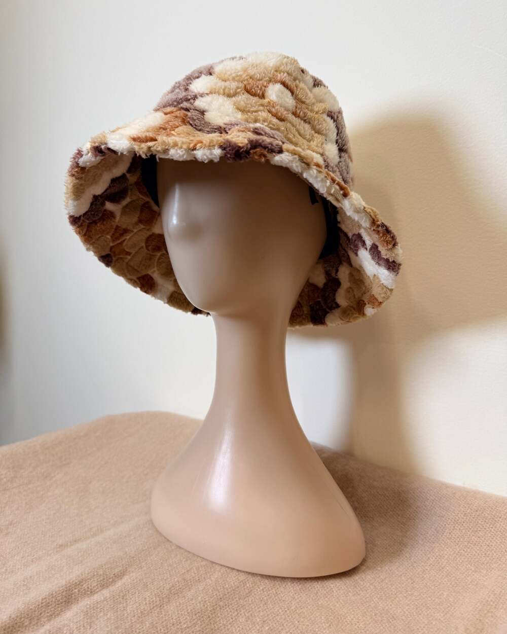 Color Block Bucket Hat - Picture 2 of 5